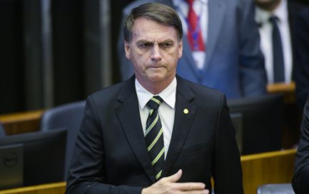 Le président brésilien, Jair Bolsonaro, au Congrès national le 6 novembre 2018, pour la commémoration des 30 ans de la Constitution. / CC (by) Pedro França/ Agência Senado, via wiki